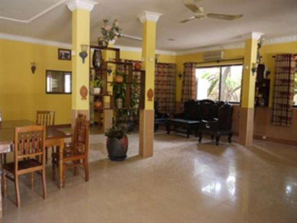 Elephant Blanc Phnom Penh Zewnętrze zdjęcie