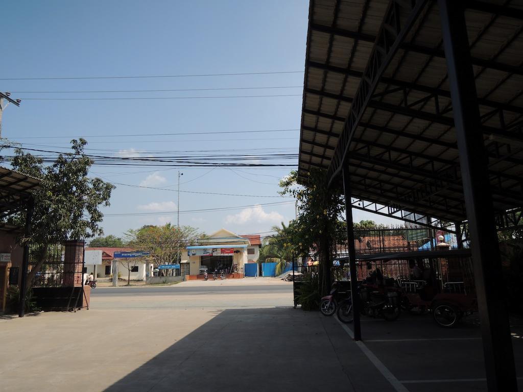 Elephant Blanc Phnom Penh Zewnętrze zdjęcie