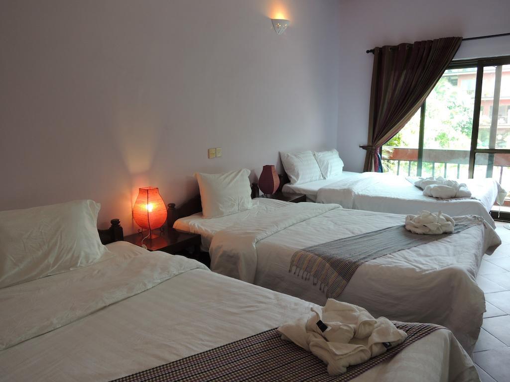 Elephant Blanc Phnom Penh Zewnętrze zdjęcie