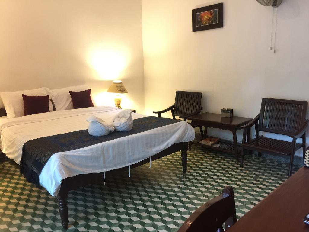 Elephant Blanc Phnom Penh Zewnętrze zdjęcie