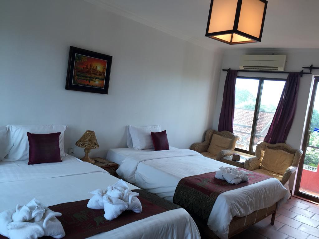 Elephant Blanc Phnom Penh Zewnętrze zdjęcie