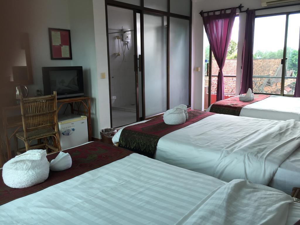Elephant Blanc Phnom Penh Zewnętrze zdjęcie