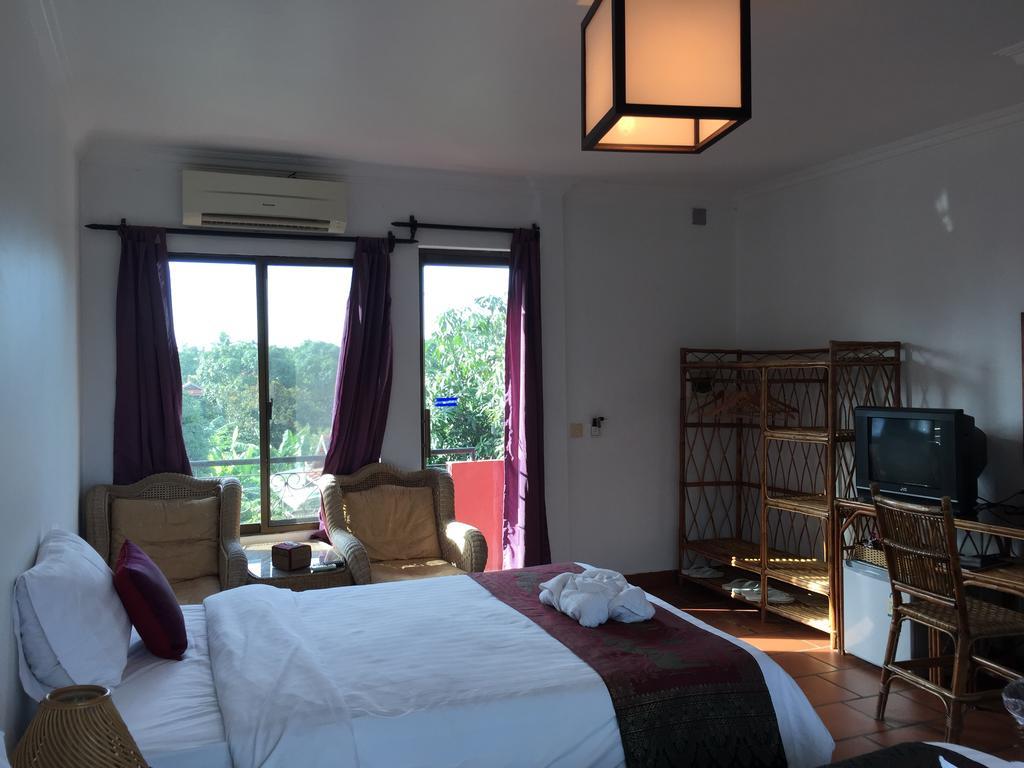 Elephant Blanc Phnom Penh Zewnętrze zdjęcie