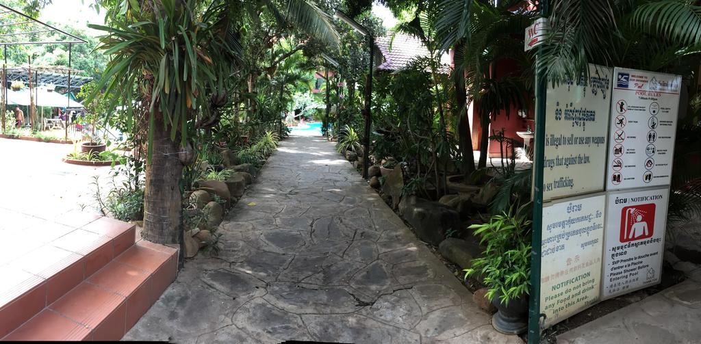 Elephant Blanc Phnom Penh Zewnętrze zdjęcie